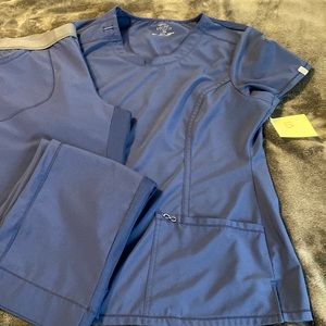 Cherokee infinity navy scrub set large (5)